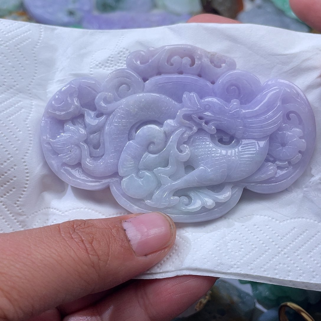 颈饰未镶嵌翡翠海**儿