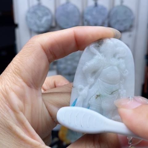 翡翠颈饰未镶嵌翡翠