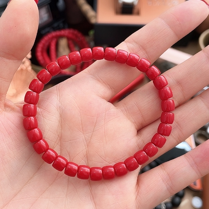 瓷片Cvvvvhhhhgghbbb