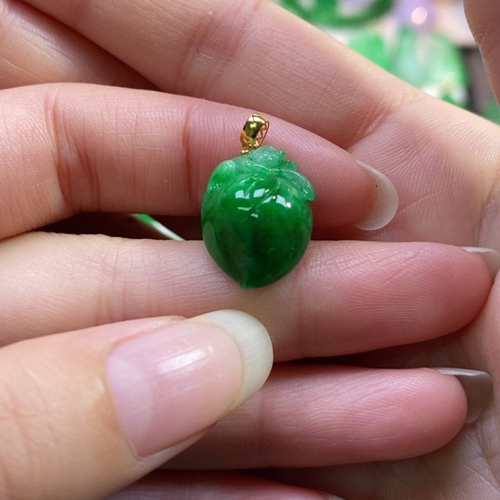 颈饰未镶嵌翡翠吊坠