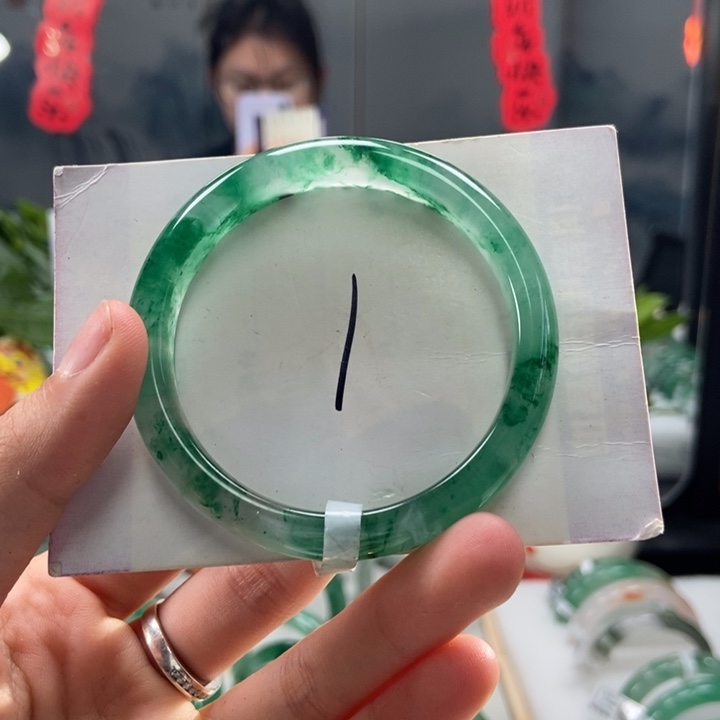 石英质玉手镯未镶嵌天然A货非洲翠手镯