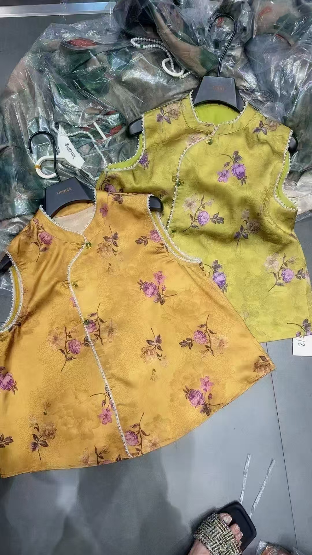 时尚国风珠珠短袖