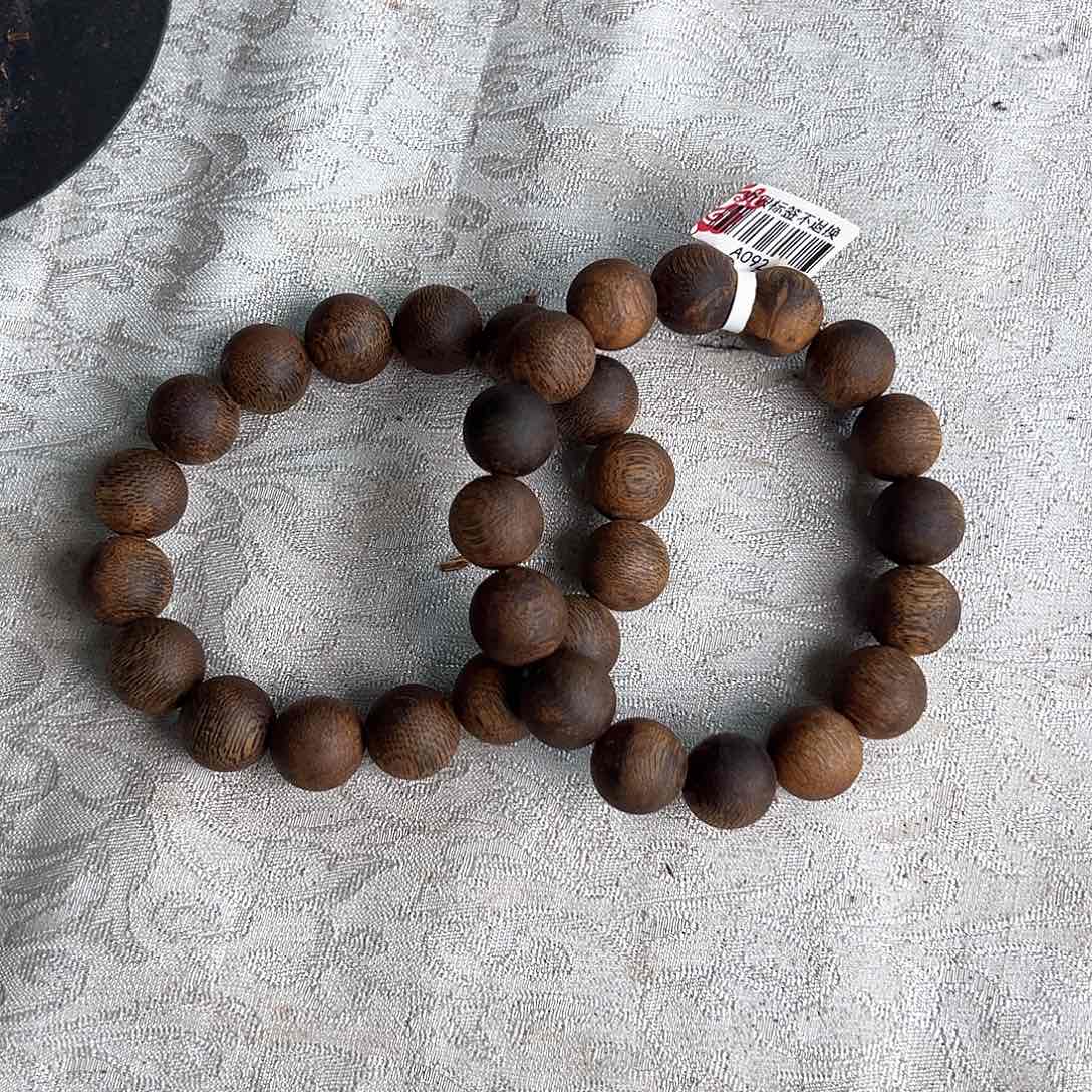 袍***哥手串沉香1.4定制款虫漏高货多样性发一22克