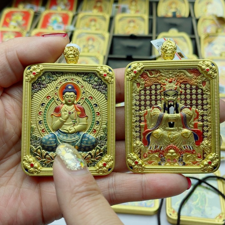 吊坠、****伤唐卡他饿了就可以吃