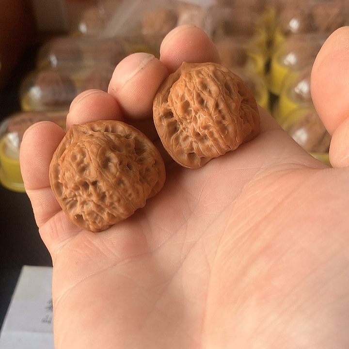 文玩核桃吊坠34白蛇谷