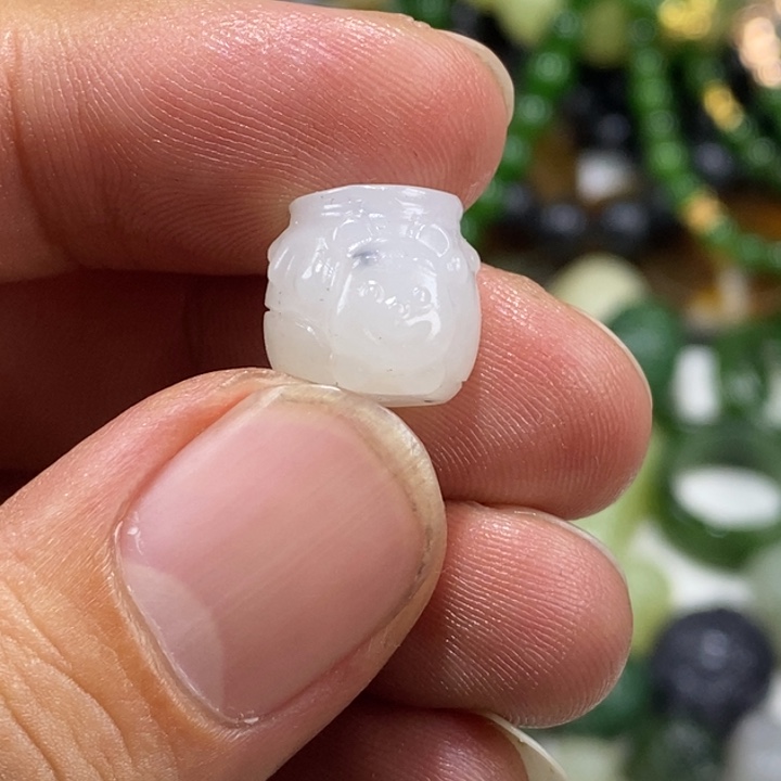 和田玉未镶嵌车挂