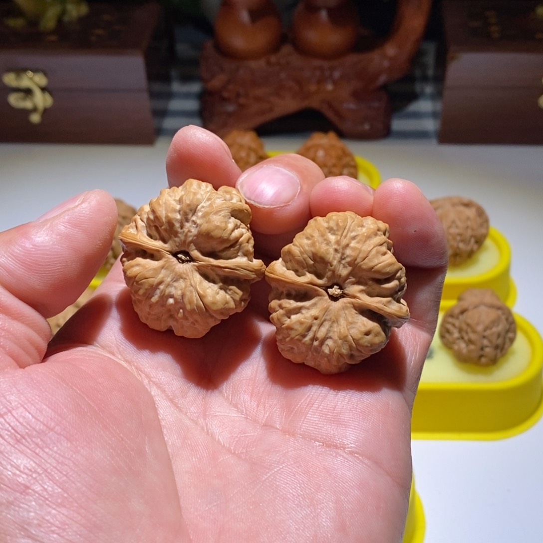 文玩核桃把件这****？昌平蛙直播中欢迎选购