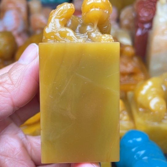 老挝石努****…质地細膩光滑篆刻寫字刀感十足