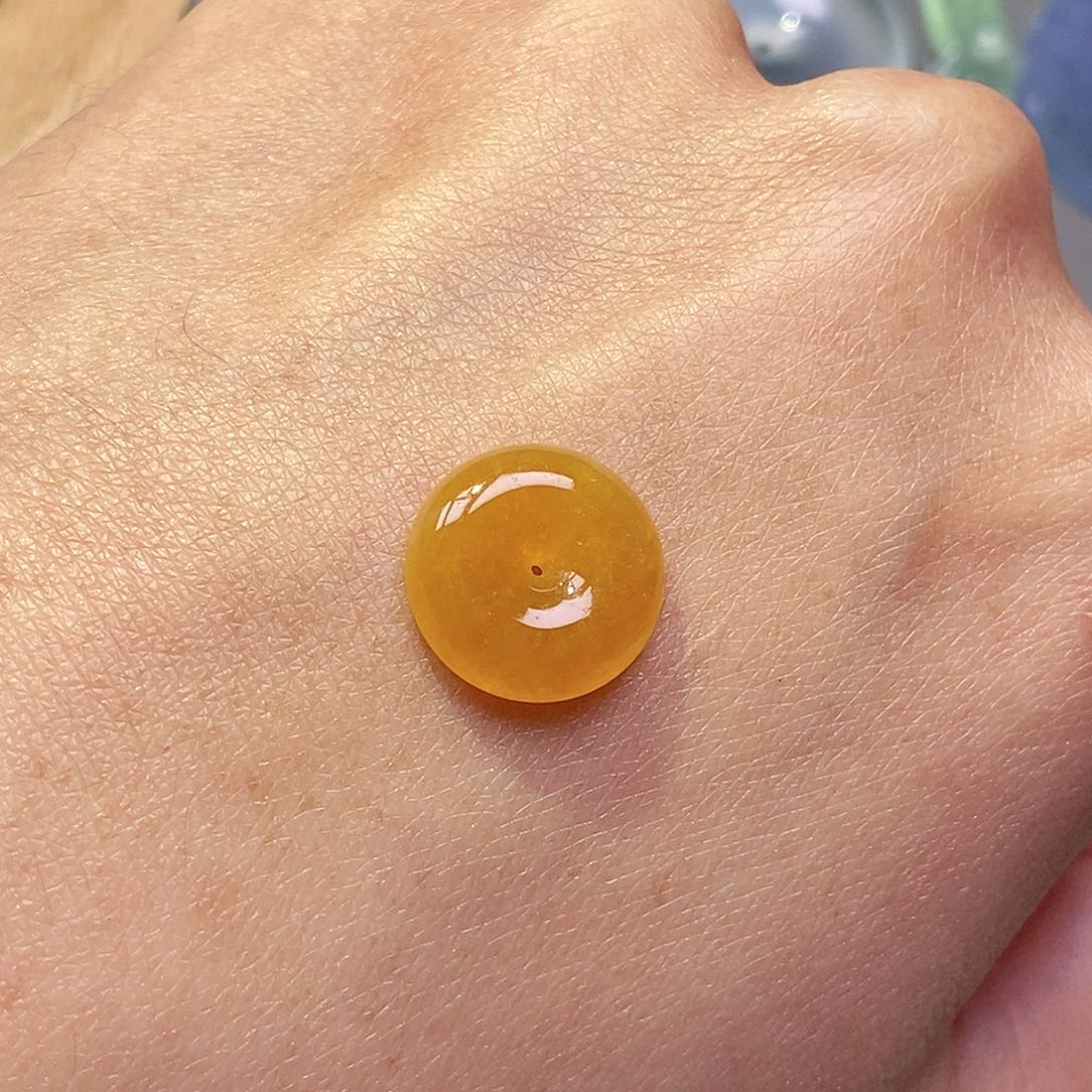 翡翠颈饰未镶嵌继*翡翠