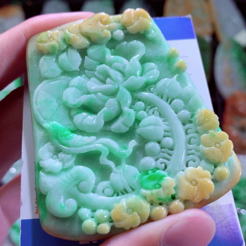 【闪购商品】翡翠颈饰未镶嵌挂件