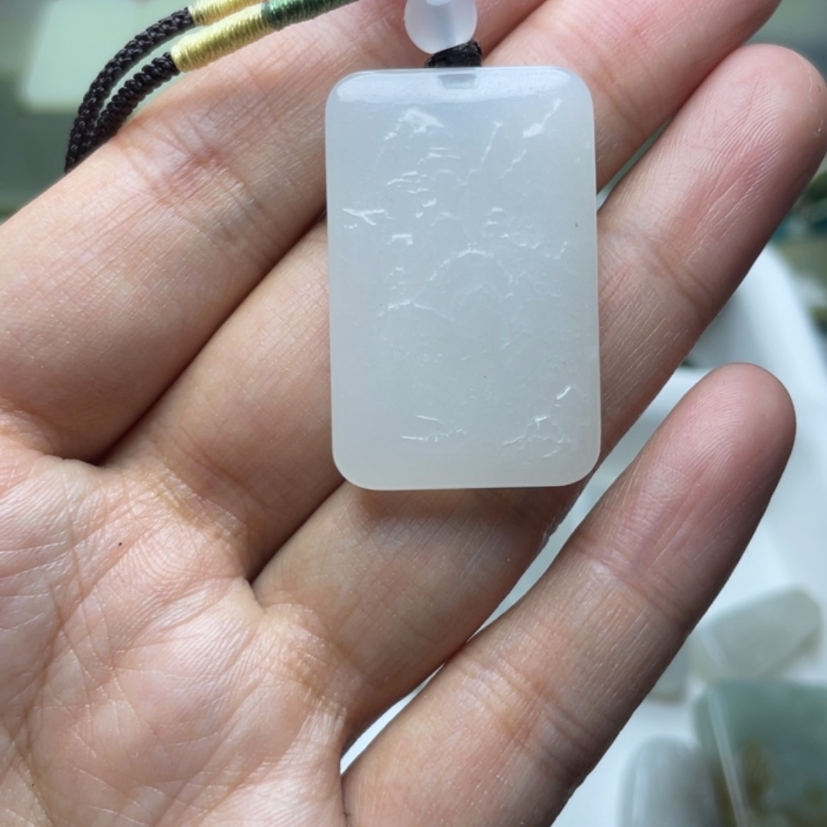 【闪购商品】颈饰未镶嵌和田玉游**水
