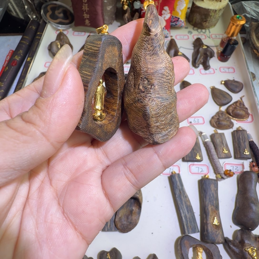 森***记奇楠沉香小吊坠。。 