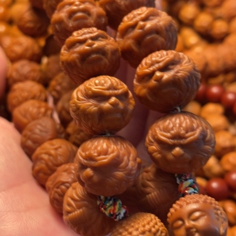 手串猴头核桃?****舞台