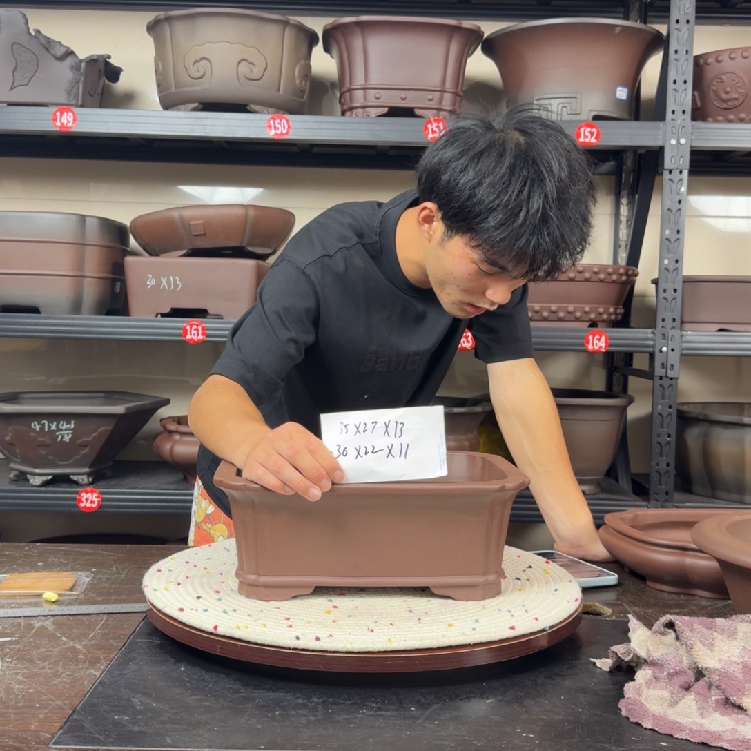 紫砂花盆呜呜呜呜