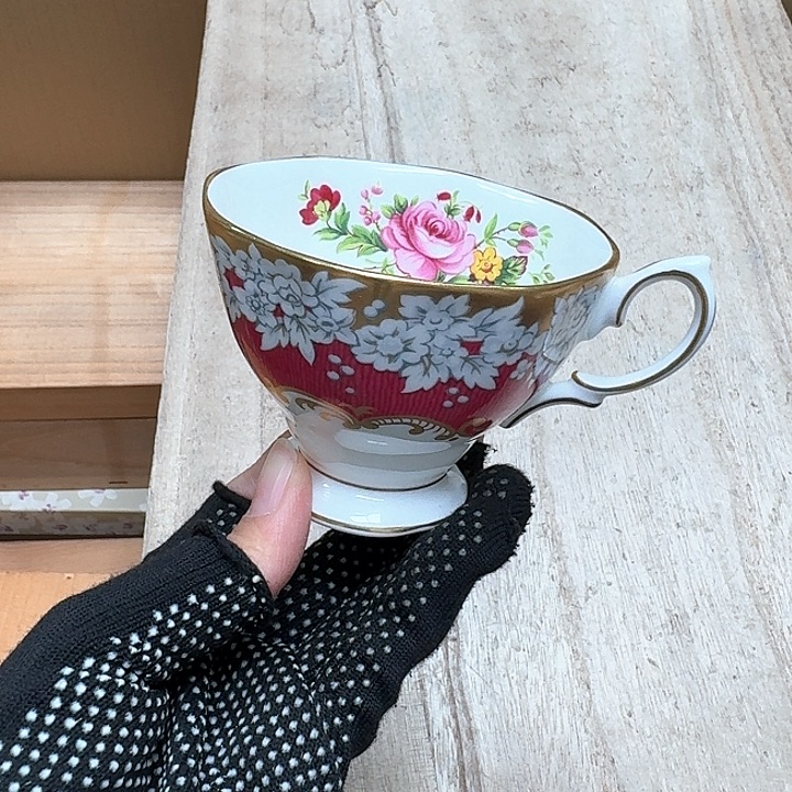 瓷片噗哈哈哈哈哈哈哈