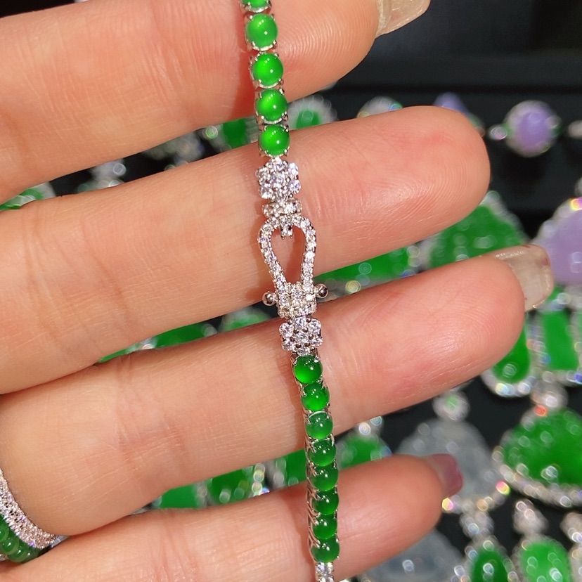 【闪购商品】翡翠手链未镶嵌天然翡翠