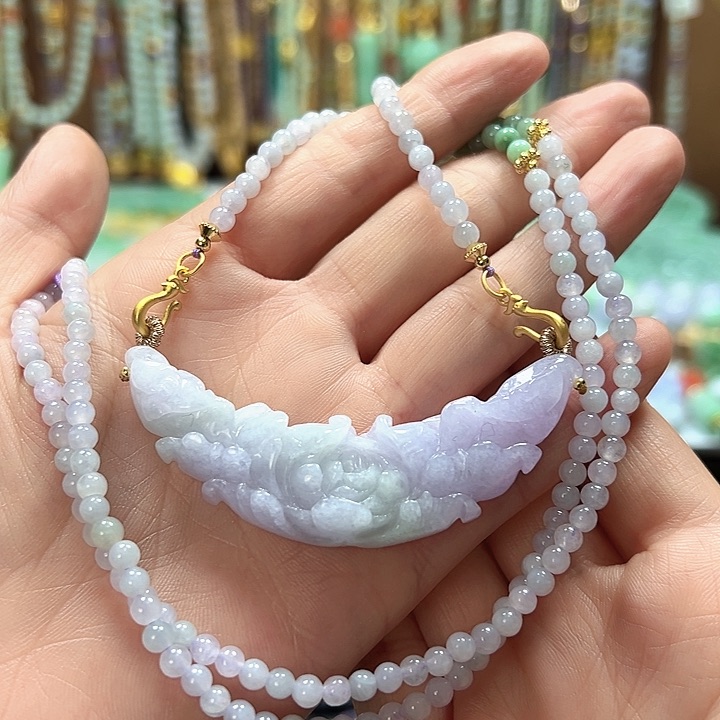 翡翠颈饰未镶嵌吊坠