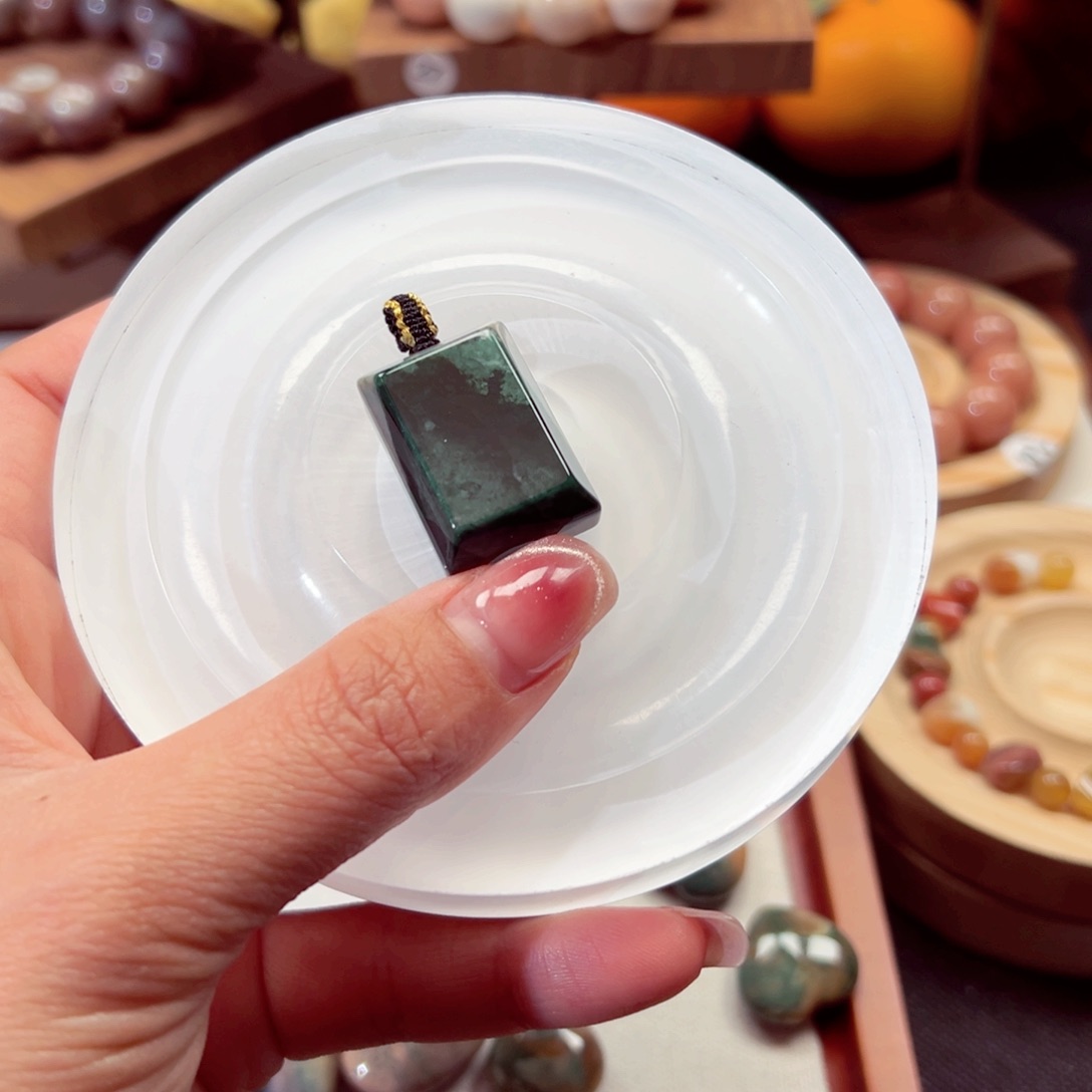 石英质玉手链未镶嵌落*43