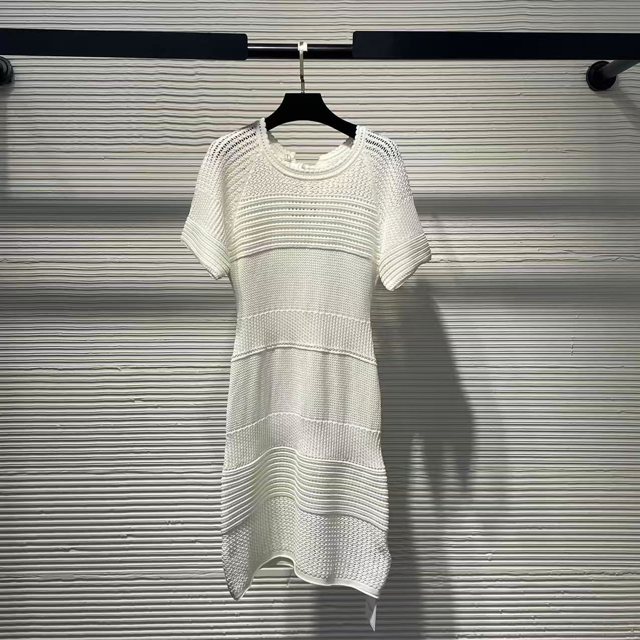 设计师修身时尚高腰套头款圆领常规女士英国连衣裙A198