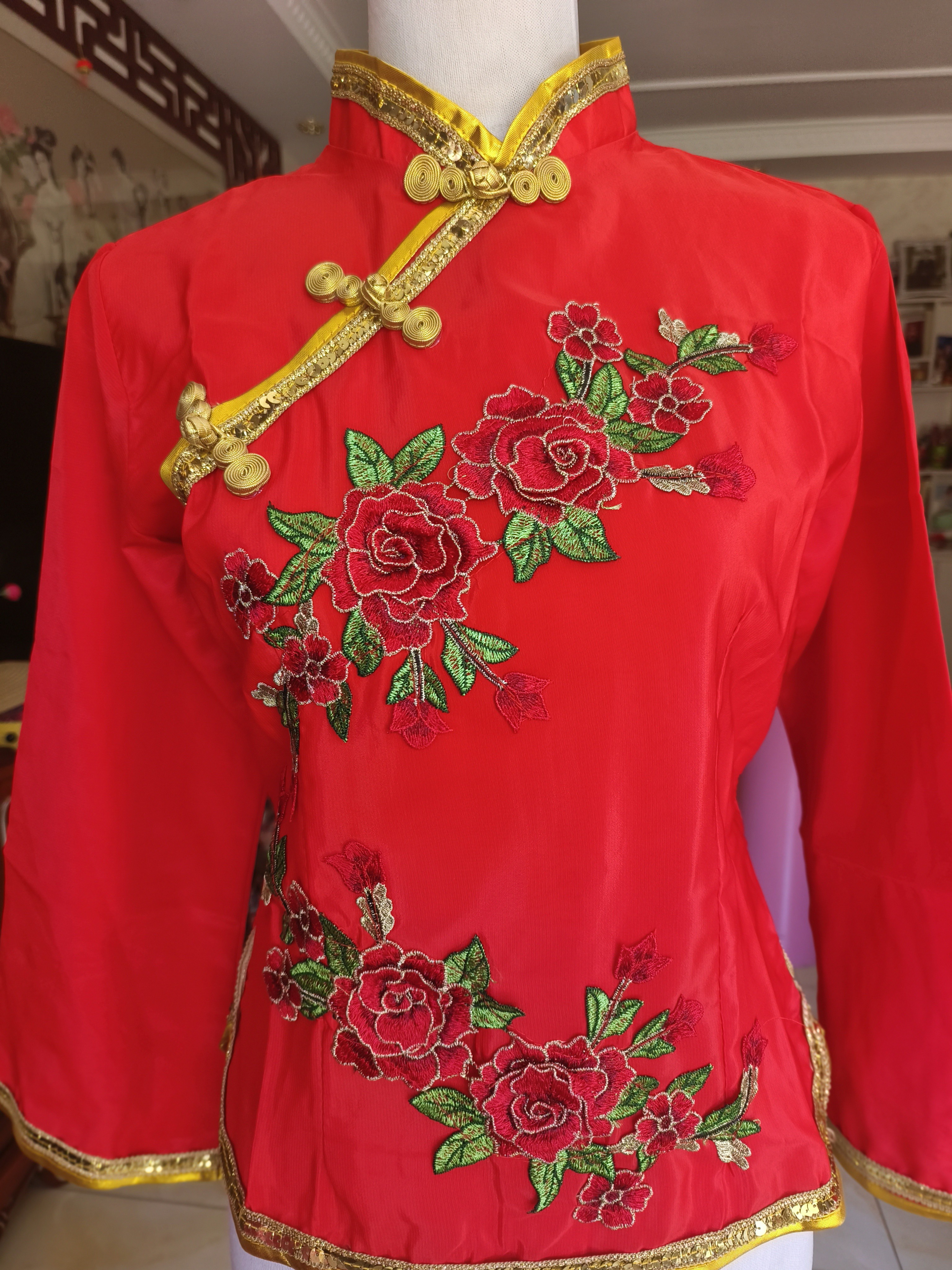 名族服饰，中老年服饰，男女服饰