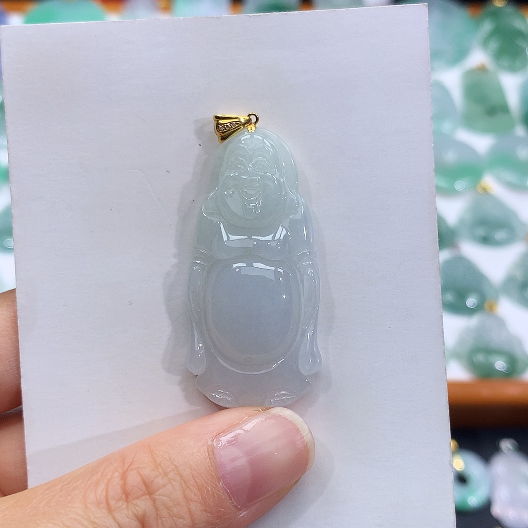 翡翠18K金镶嵌颈饰翡翠吊坠