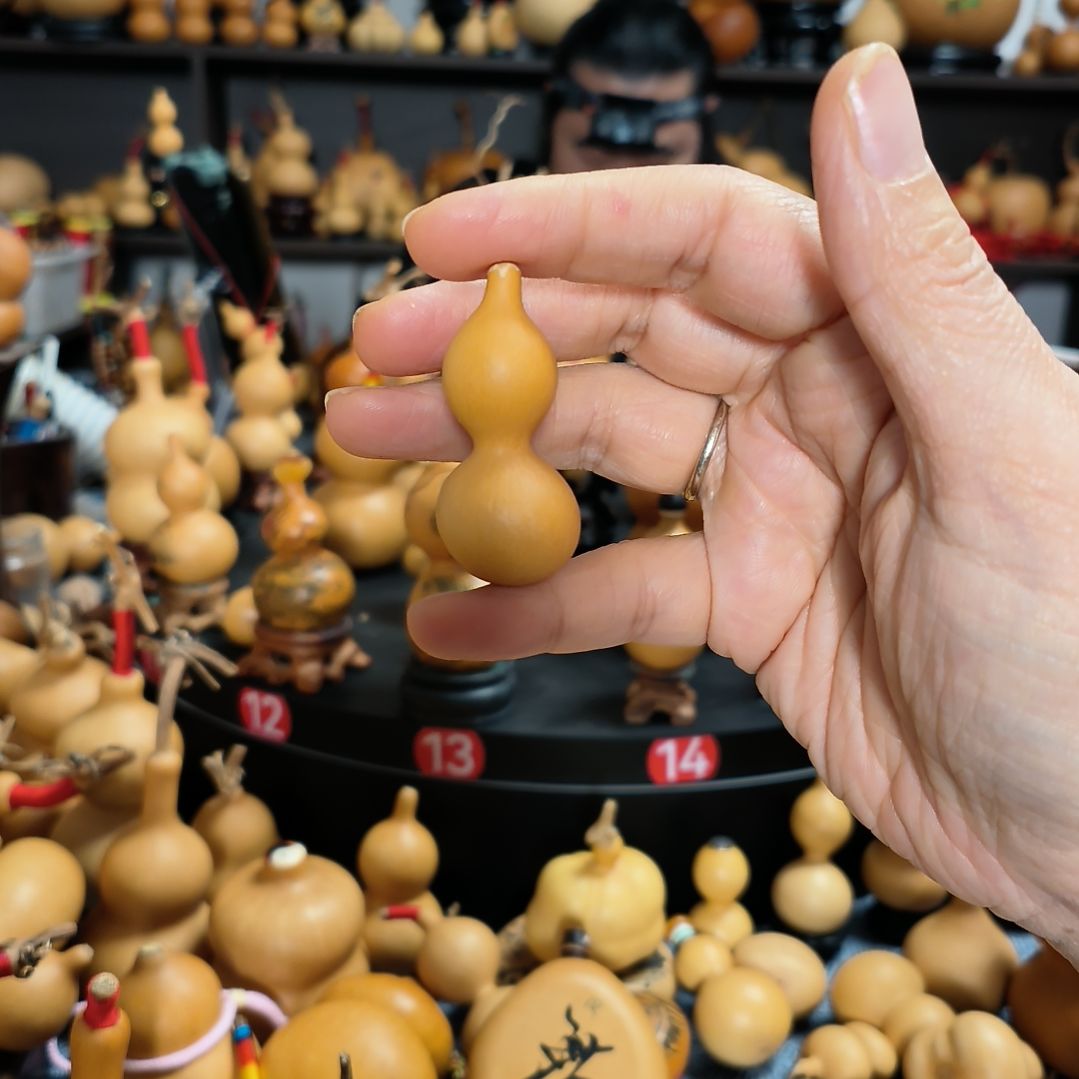 兔***兔葫芦福禄双全手把件