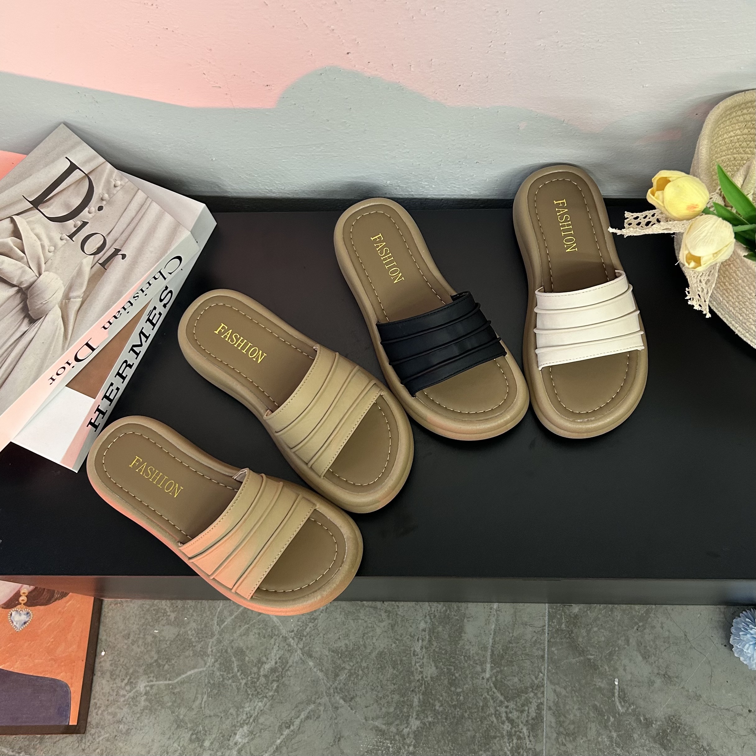 褶皱外穿凉拖鞋女2025夏季新款韩版网红厚底一字拖休闲时尚女拖鞋