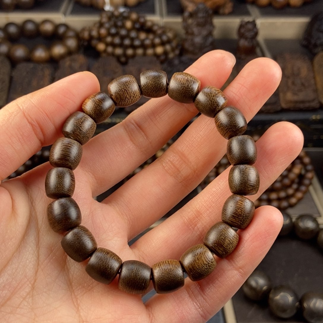 沉香手串沃*可越南芽庄白棋楠