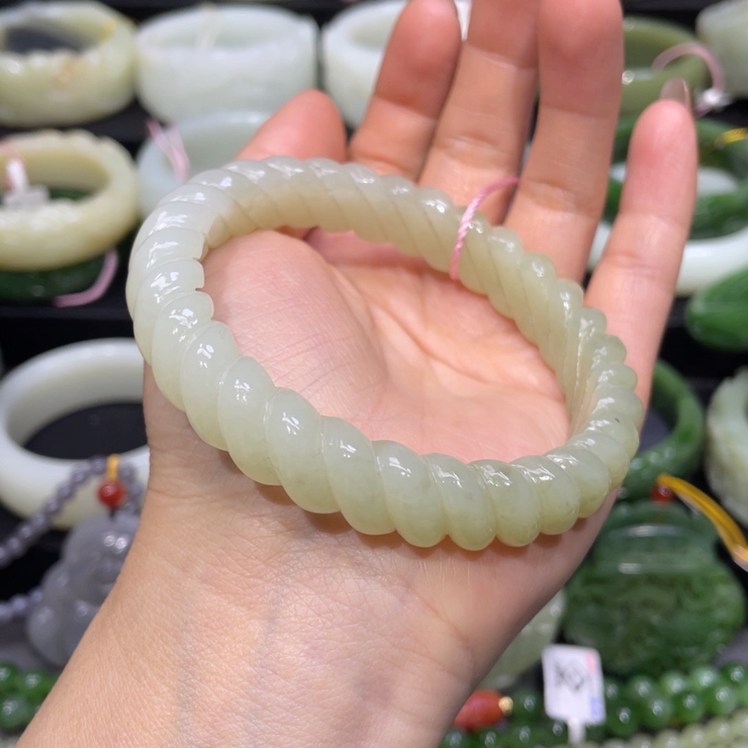 和田玉未镶嵌手镯63圈口 编号28