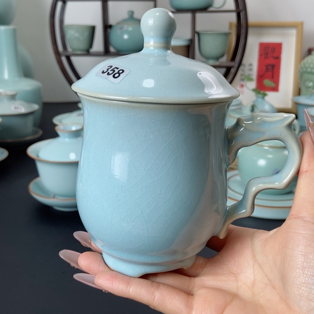 天青釉龙把办公杯微瑕358号