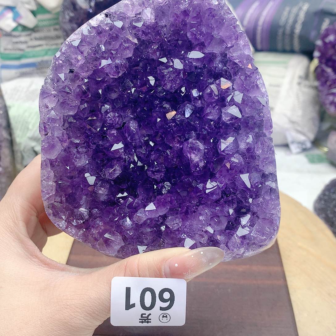 紫晶大型摆件（非配饰）未镶嵌