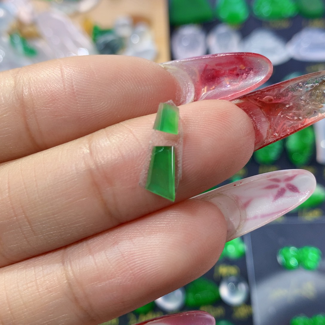 翡翠耳饰未镶嵌纯天然缅甸翡翠A货