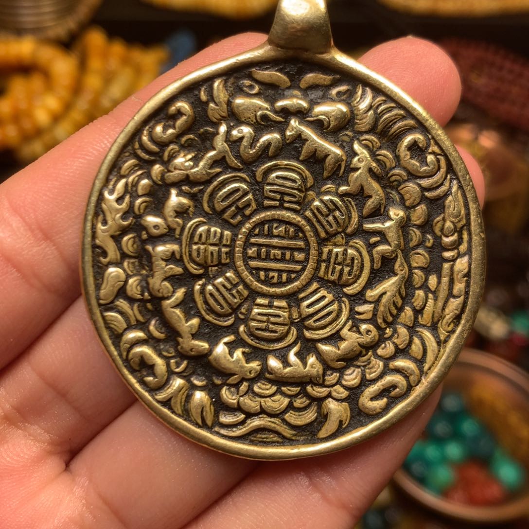 泥塑娘啦擦擦骰子