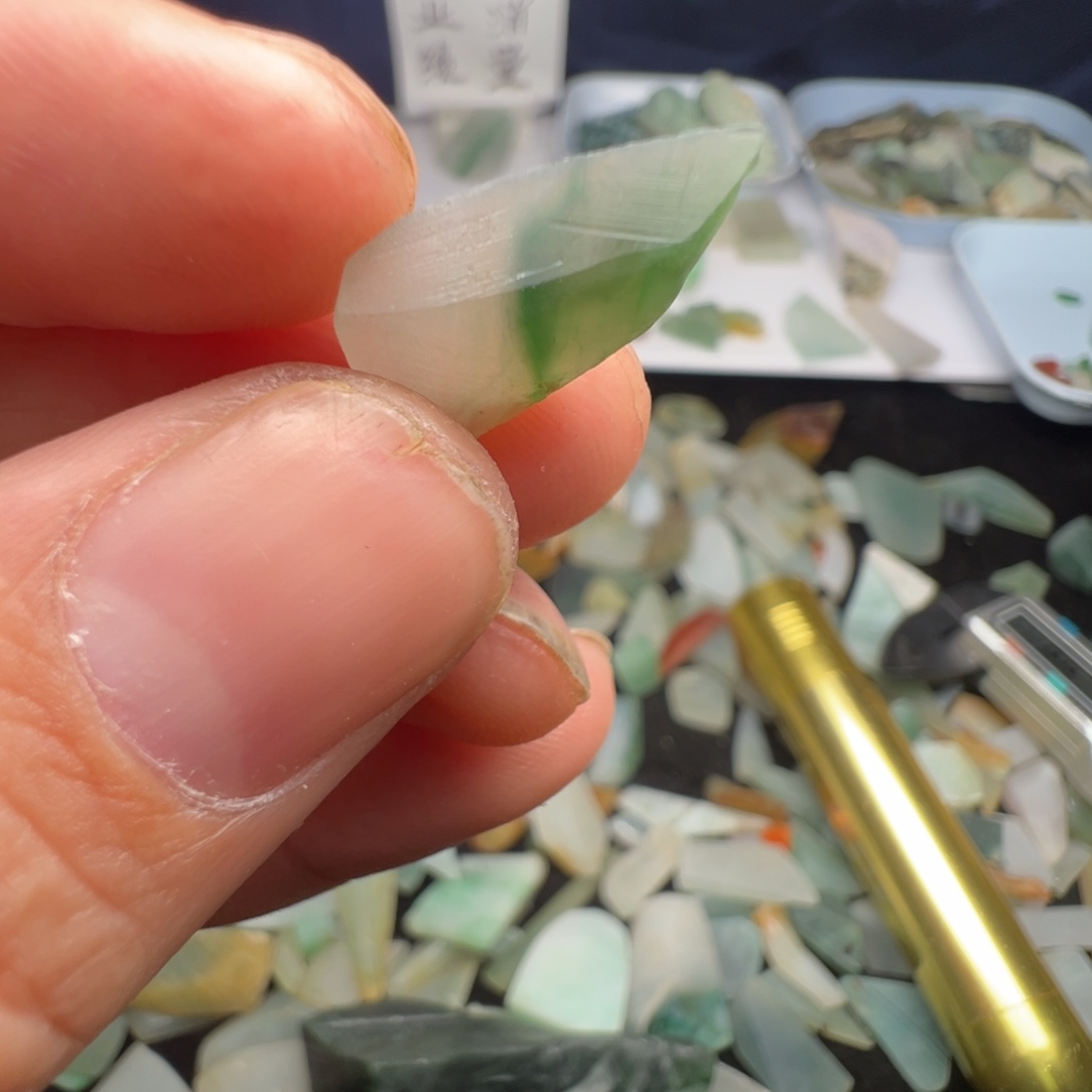 翡翠裸石缅甸翡翠A货