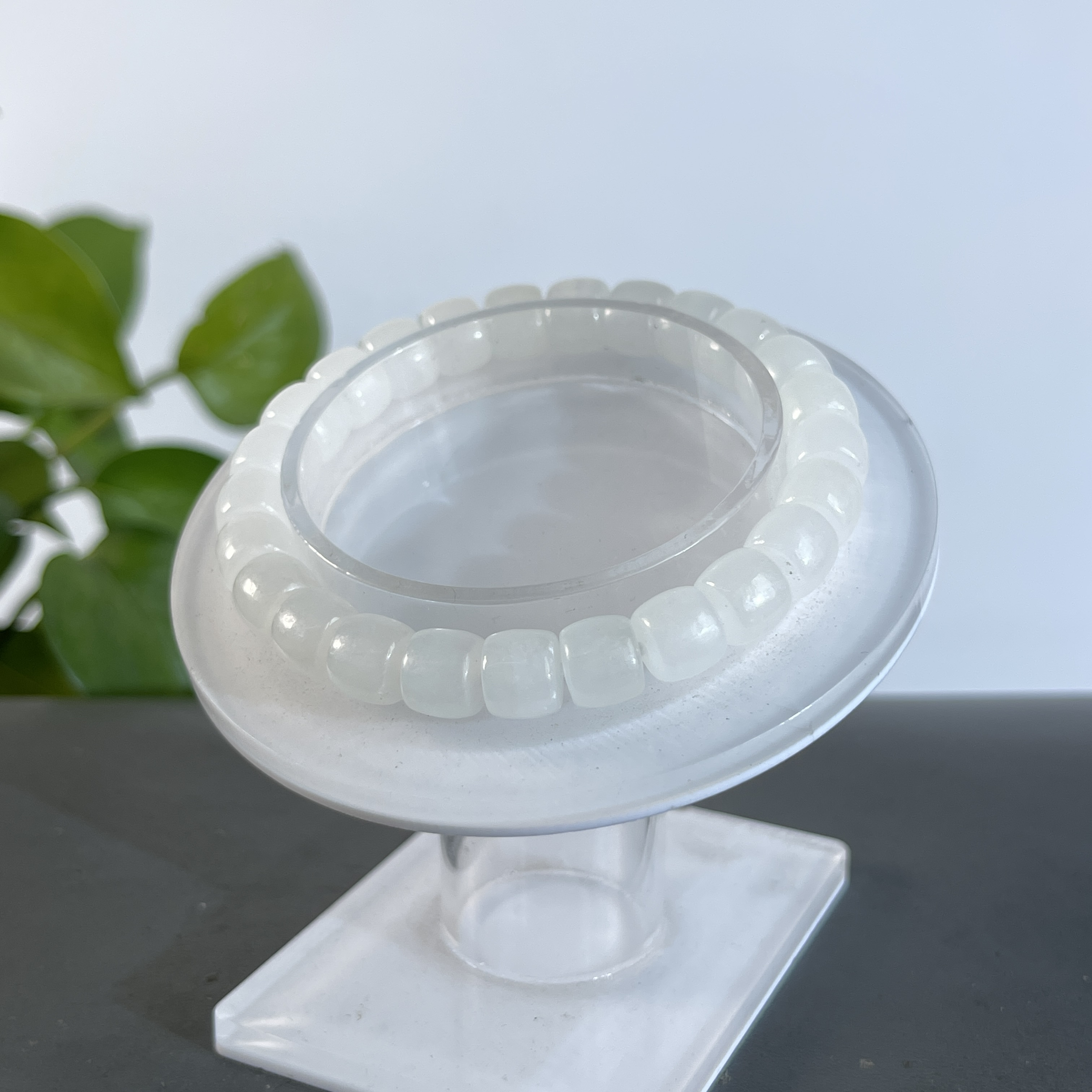 JSW24-015    和田玉-手串