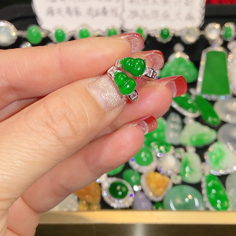 【闪购商品】未镶嵌翡翠耳饰天然翡翠