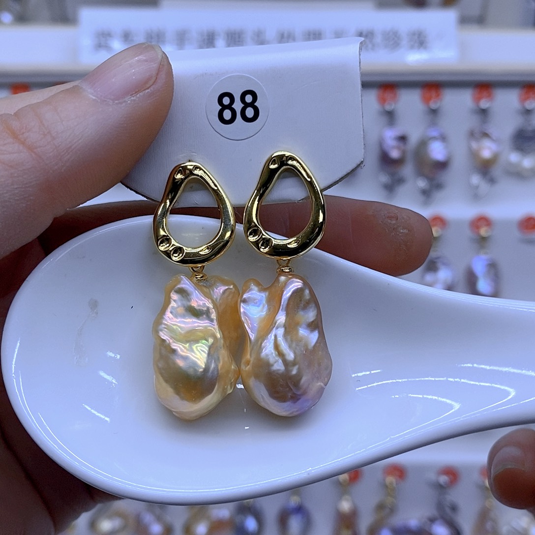 淡水珍珠颈饰未镶嵌