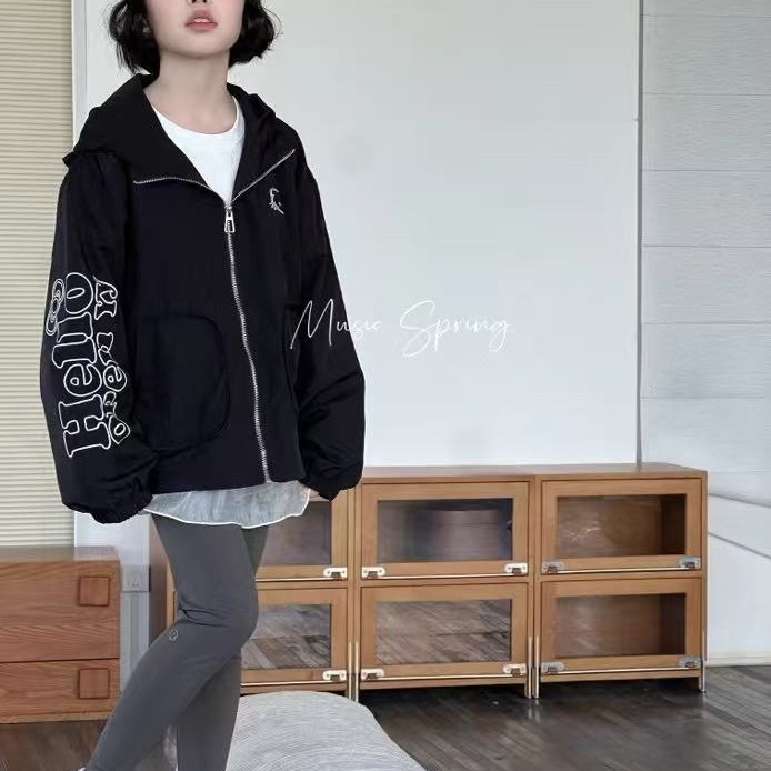 1303儿童KT猫外套