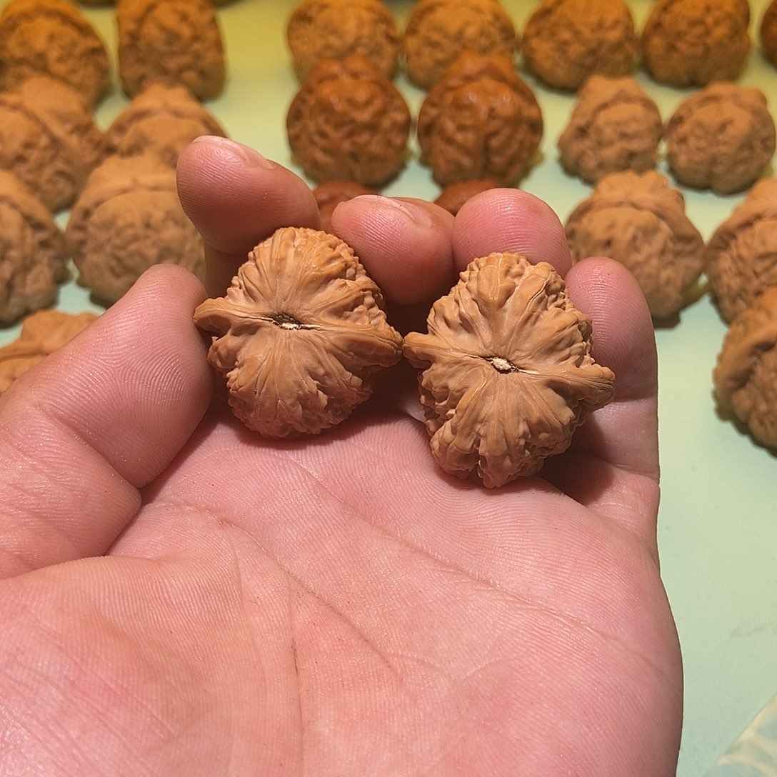 文玩核桃吊坠赵****做三角33