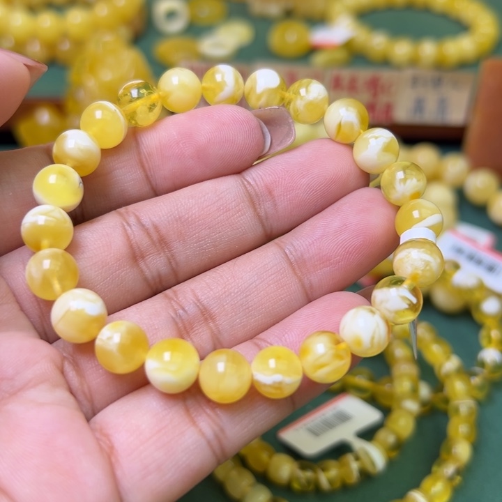 蜜蜡未镶嵌珠宝奇石