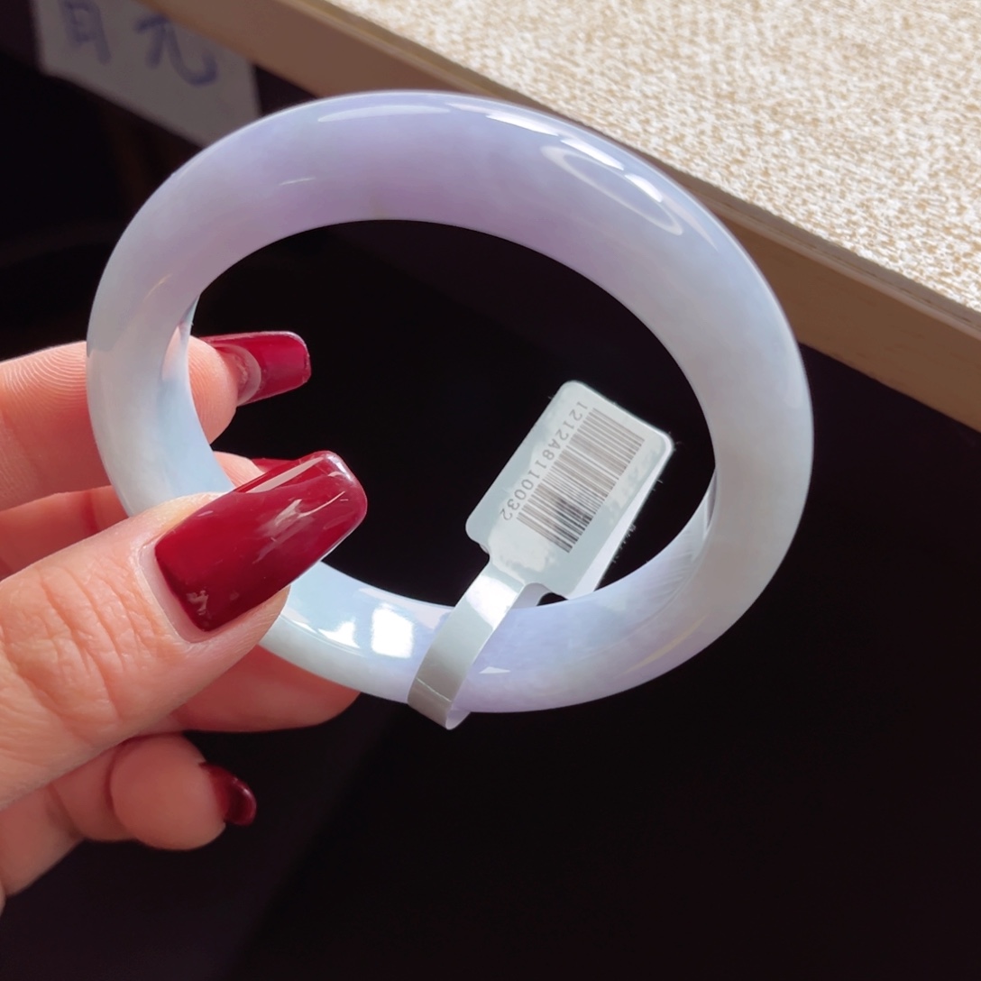 翡翠手镯未镶嵌手镯