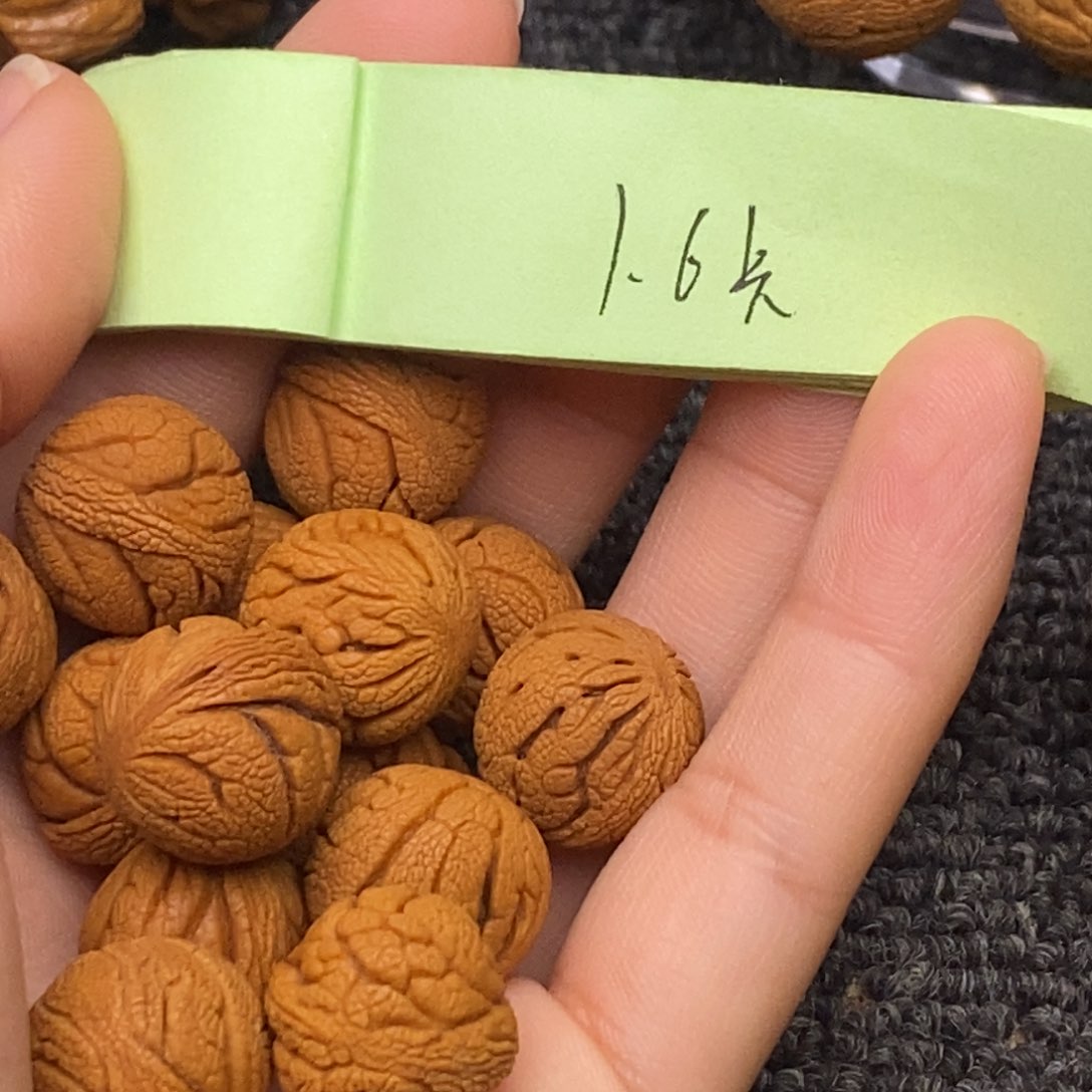 秦岭山脉龙纹桃核 16