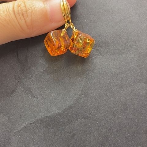 银S925镶嵌颈饰琥珀耳坠