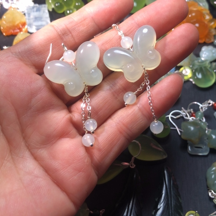 蛇纹石玉未镶嵌耳坠