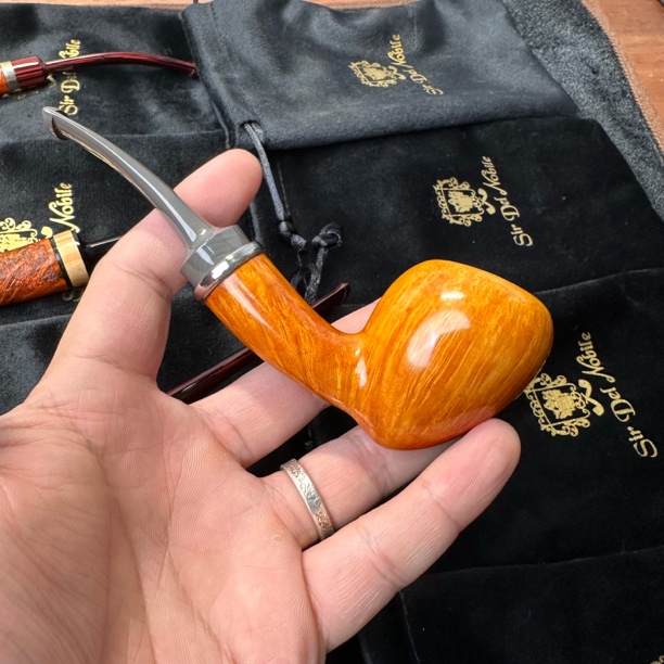 光面浅色火焰纹橡果烟斗