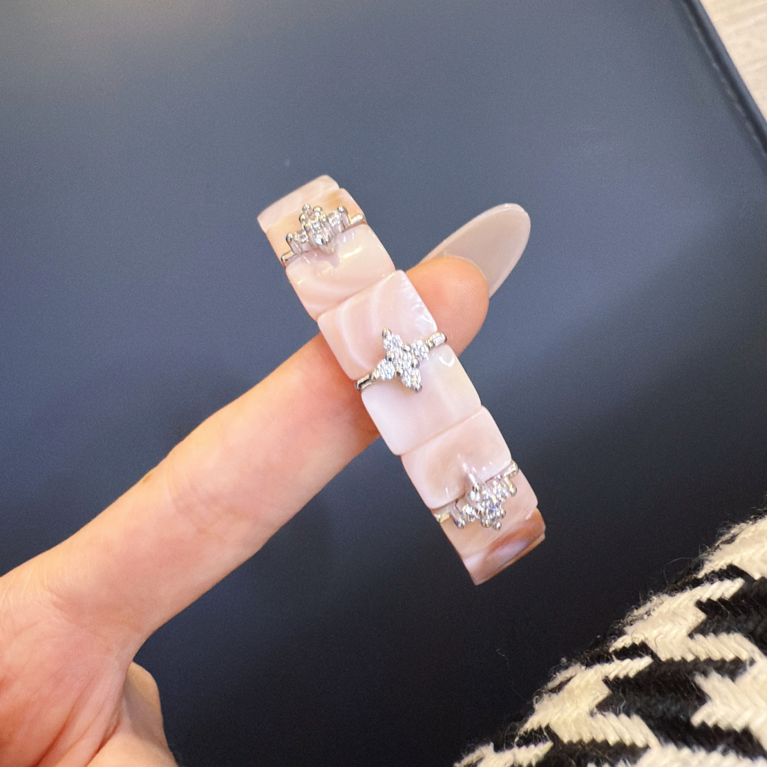 铜合金贝壳手链 天然粉贝母手牌千金风饰品首饰小众