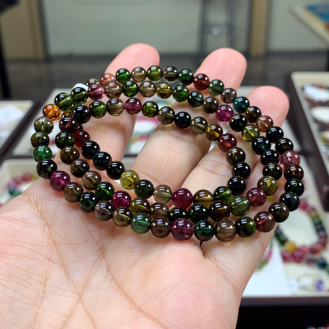 碧玺未镶嵌手链6左右