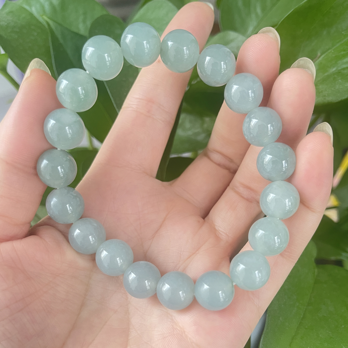 缅甸天然翡翠手串晴蓝底色，尺寸11.5mm