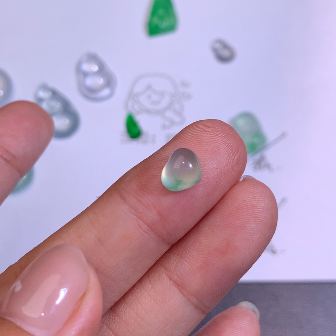 颈饰未镶嵌翡翠心