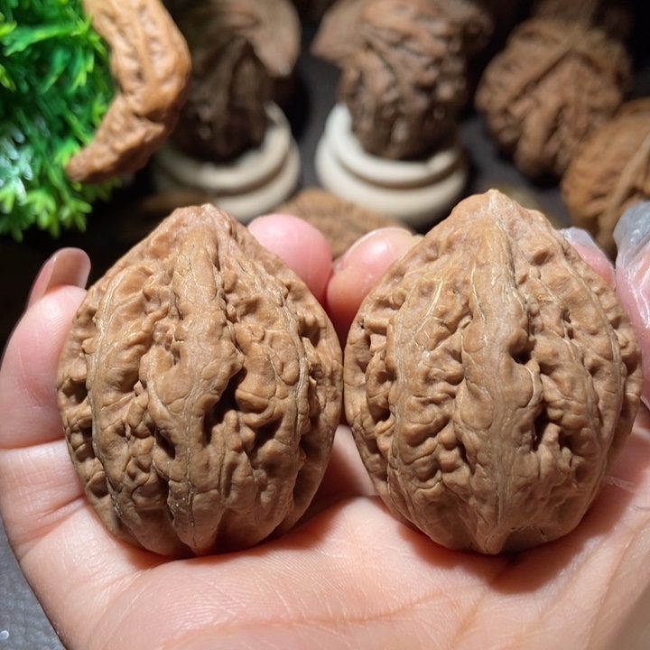 把件文玩核桃东北楸子小雪10